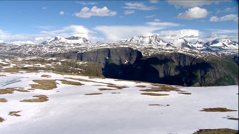 403236294-parque-nacional-jotunheimen-alpes-escandinavos-oppland-valle