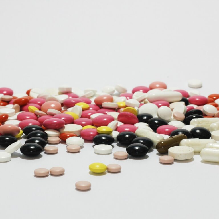 medications-342458_1920